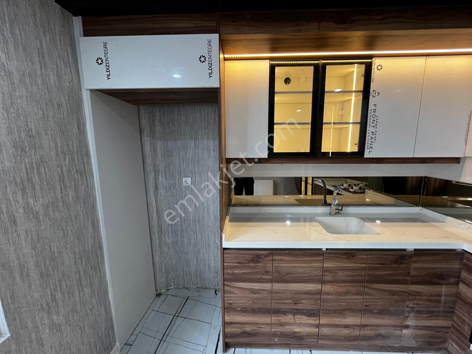 Es-as'tan Plevne Mahallesinde 3+1 Ultra Lüx Ön Cephe Daire - Görsel 4