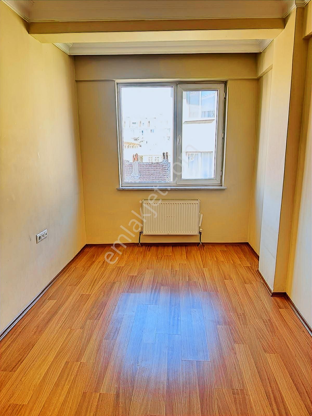 Fatih Mahallesinde Gaffar Okkan Cad. Yakını Ara Kat Balkonlu 2+1 - Görsel 25