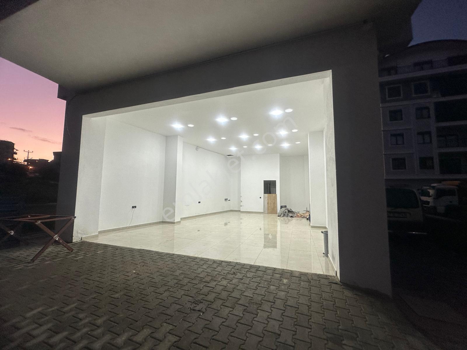 Alanya Çıplaklı Mah.kiralık 40 M2 Dükkan - Görsel 3