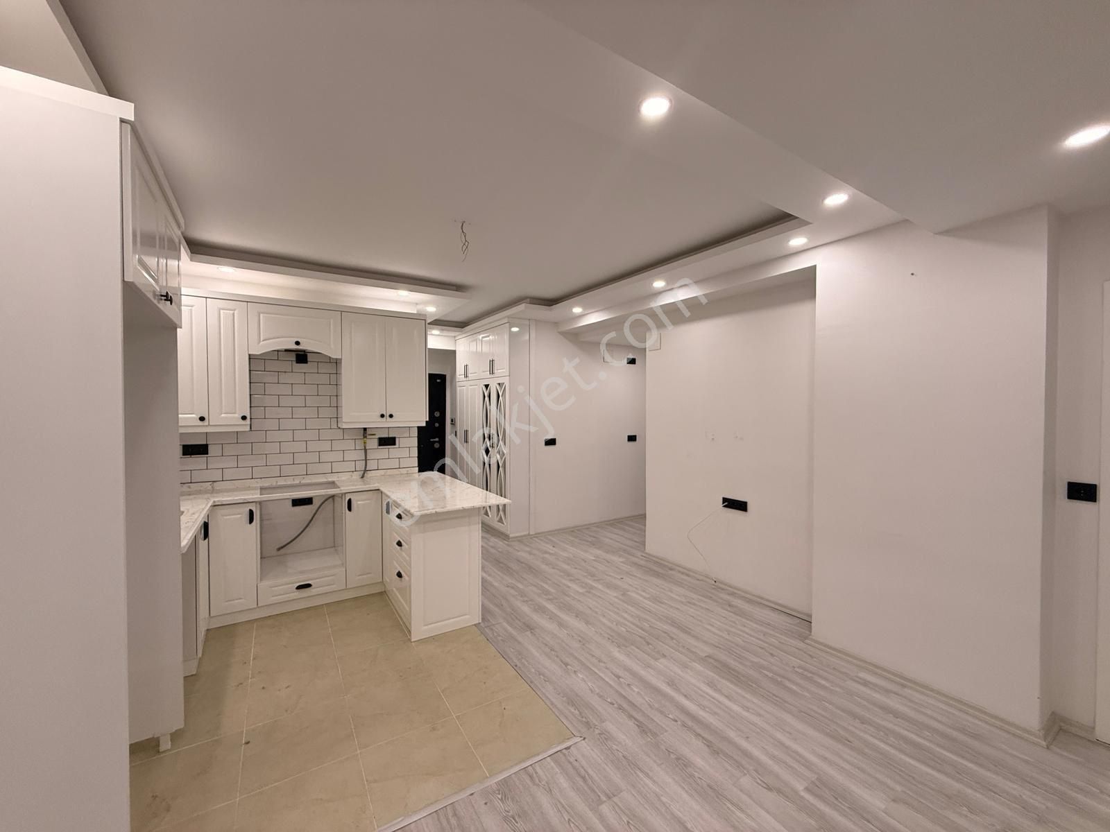 Mavibulvarda D.gazlı Parkeli Sıfır Masrafla Oturuma Hazır 3+1 - Görsel 3