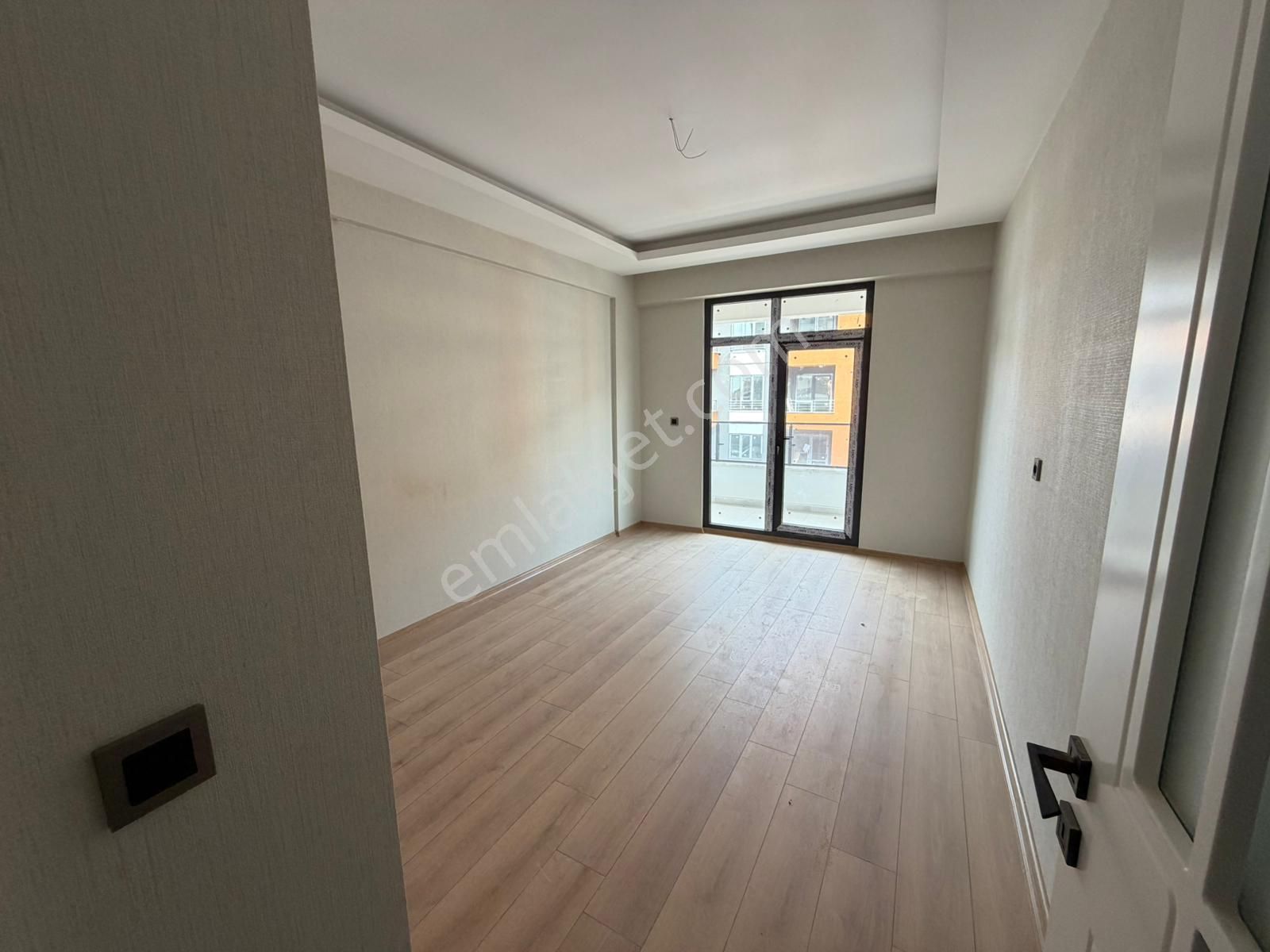 Ev Sahibinden Site İçi Köşe 3 Cepheli Arakat 3.5+1 Lüx Daire - Görsel 10