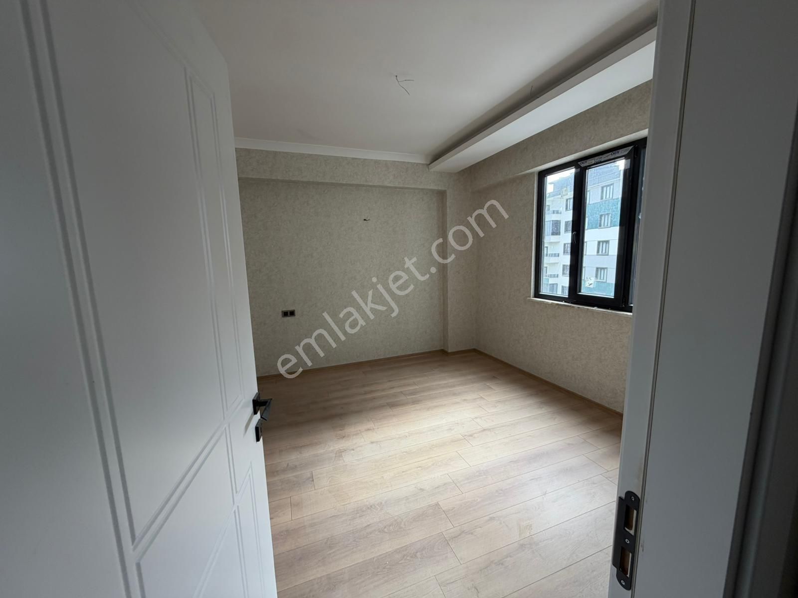 Ev Sahibinden Site İçi Köşe 3 Cepheli Arakat 3.5+1 Lüx Daire - Görsel 15
