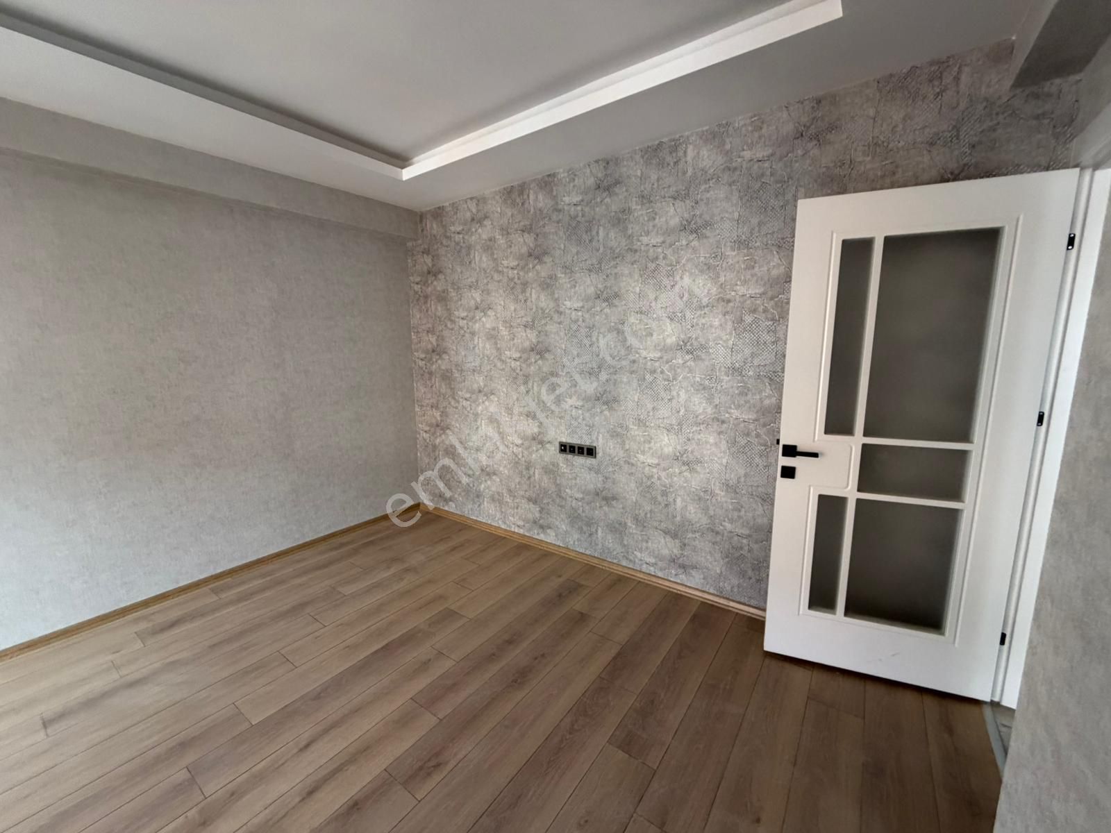 Ev Sahibinden Site İçi Köşe 3 Cepheli Arakat 3.5+1 Lüx Daire - Görsel 14