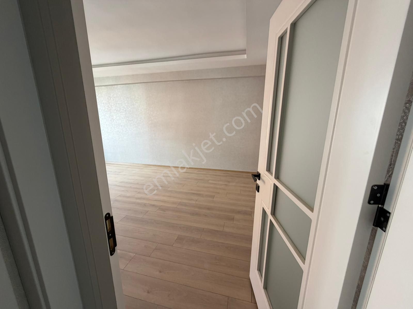 Ev Sahibinden Site İçi Köşe 3 Cepheli Arakat 3.5+1 Lüx Daire - Görsel 12