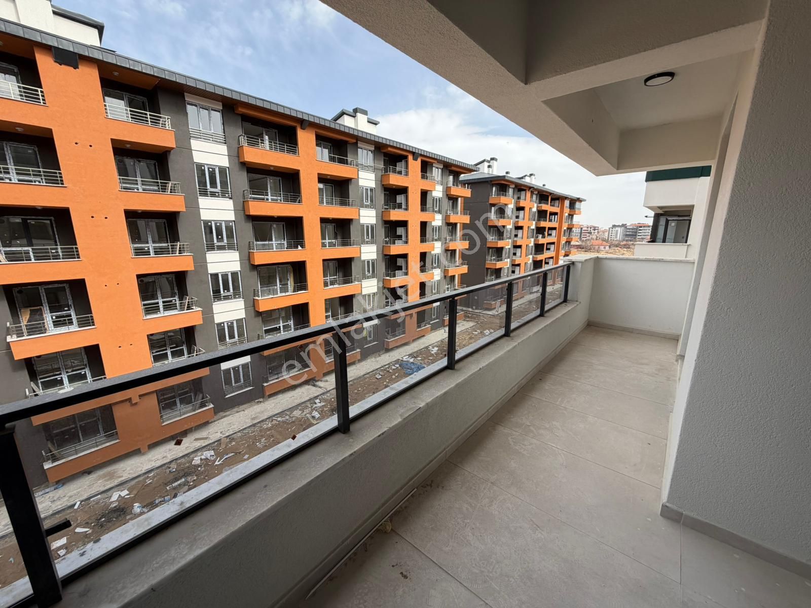 Ev Sahibinden Site İçi Köşe 3 Cepheli Arakat 3.5+1 Lüx Daire - Görsel 9