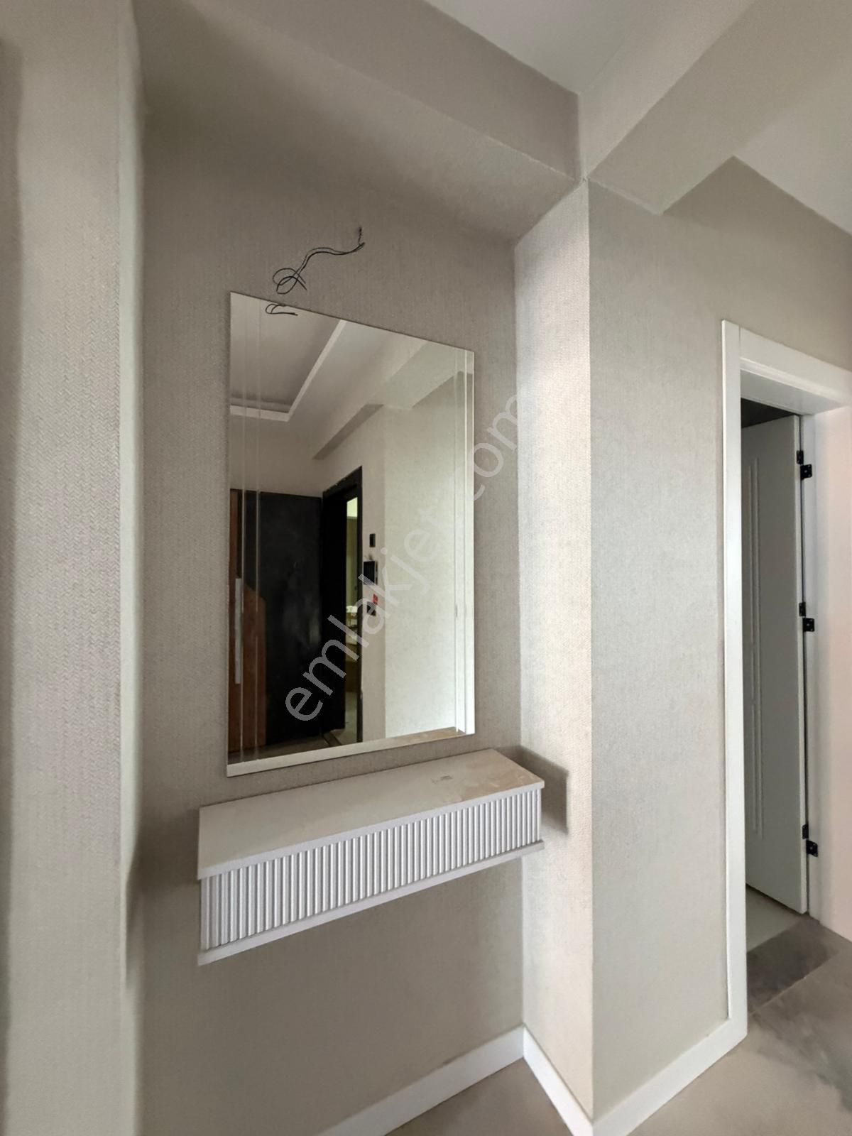Ev Sahibinden Site İçi Köşe 3 Cepheli Arakat 3.5+1 Lüx Daire - Görsel 5