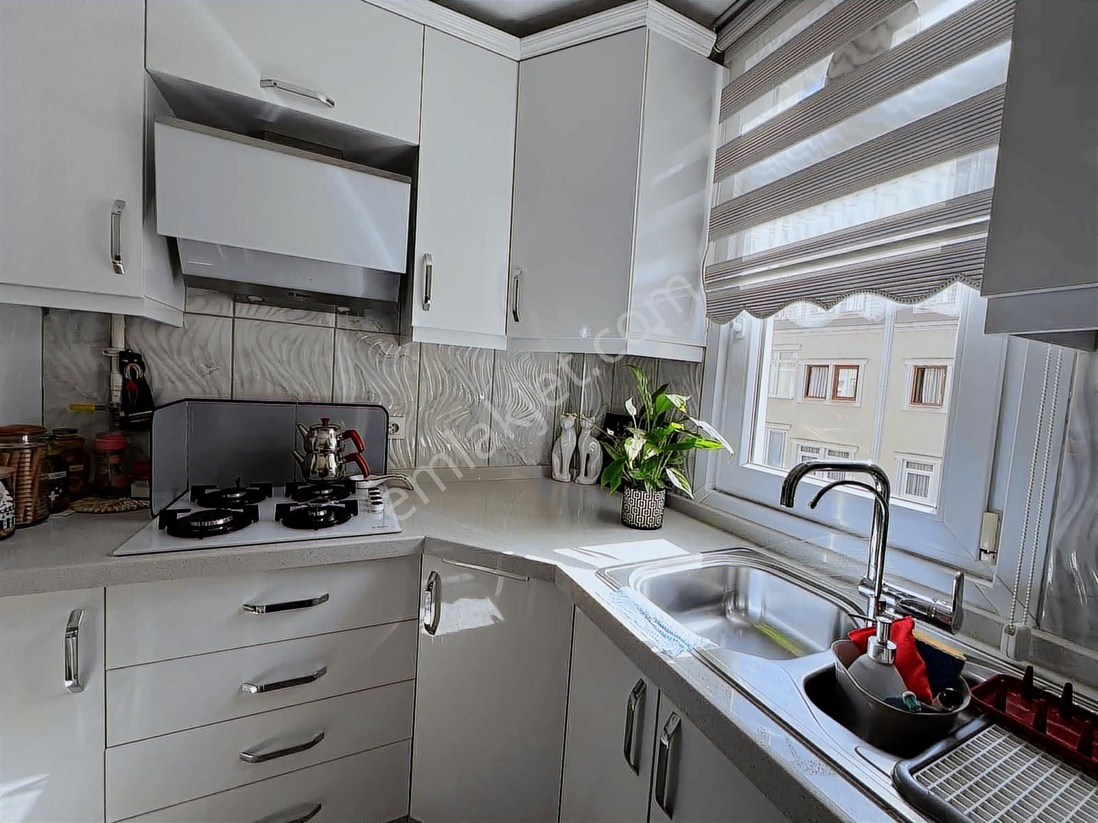 Ata 2 Sitesi Çıkışa Yakın Konumda Dekorasyonlu 3+1 Daire - Görsel 18