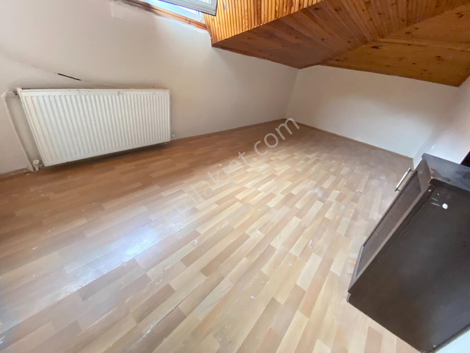 Pegaas'tan Üniversite Mah. Metrobüse Yakın 2+1 Kiralık Daire** - Görsel 3