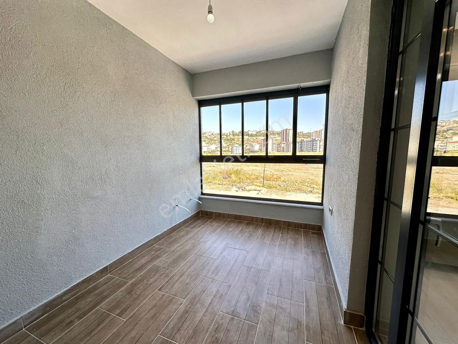 Mimsinde 2.5+1 Kış Bahçeli Ebeveyn Banyolu Satılık Lüks Daire - Görsel 5