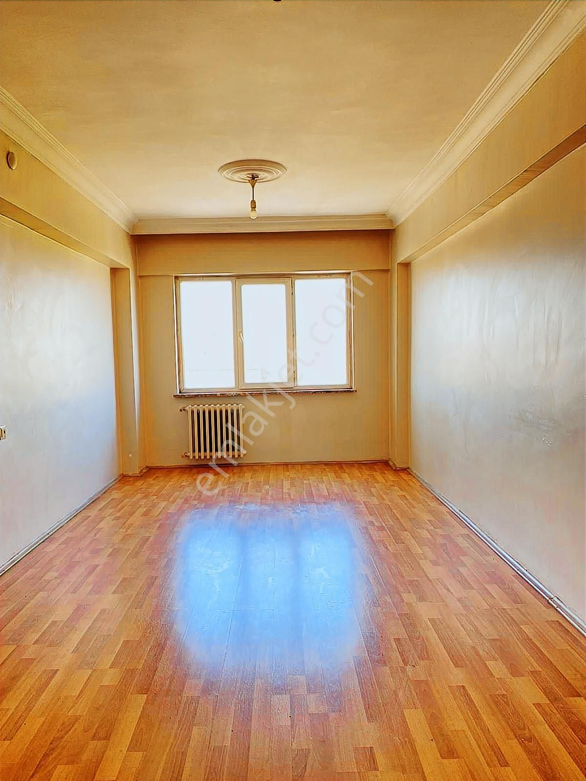 Seylap Caddesi Üzeri Ara Kat Çift Balkonlu Kilerli 3+1 Daire - Görsel 4