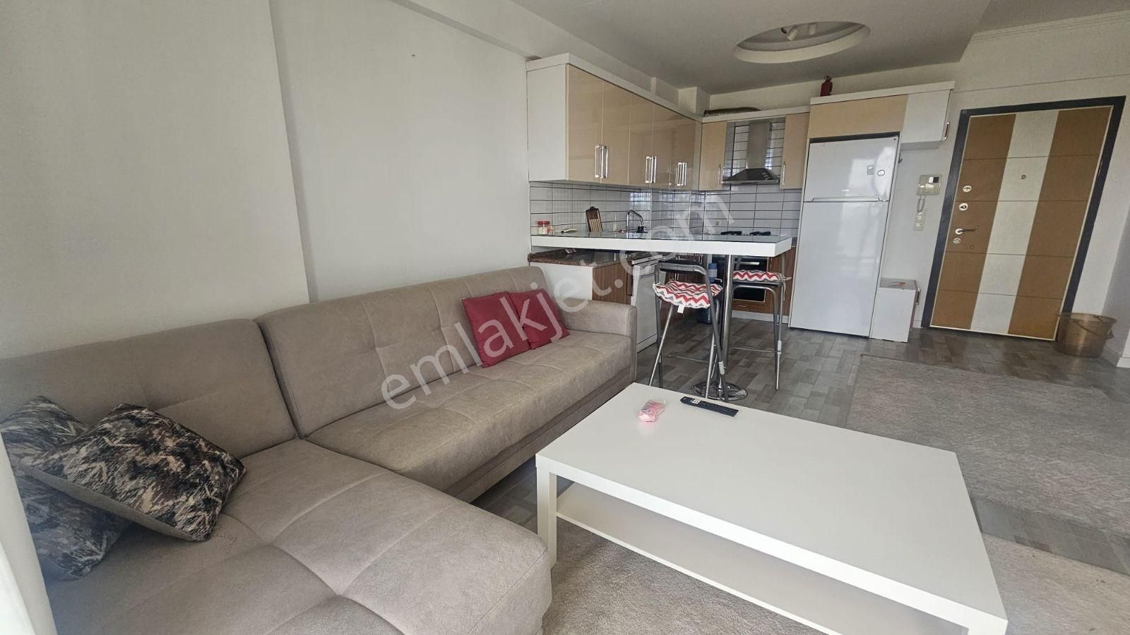 Balo Gayrimenkul'den Altıntaşta Eşyalı 1+1 Katta Daire - Görsel 3