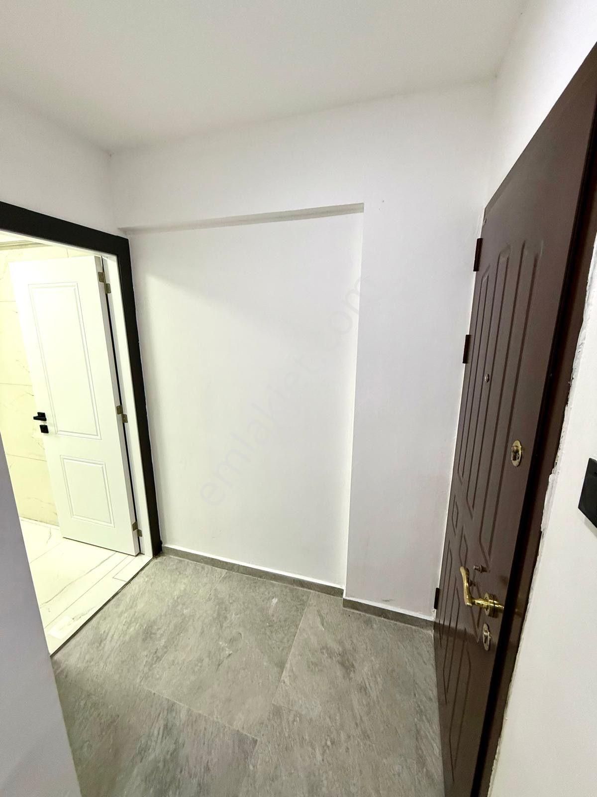 Kiralık 2+1 Full Yapılı Ön Cephe Cumhuriyet Cad. Üstü - Görsel 10