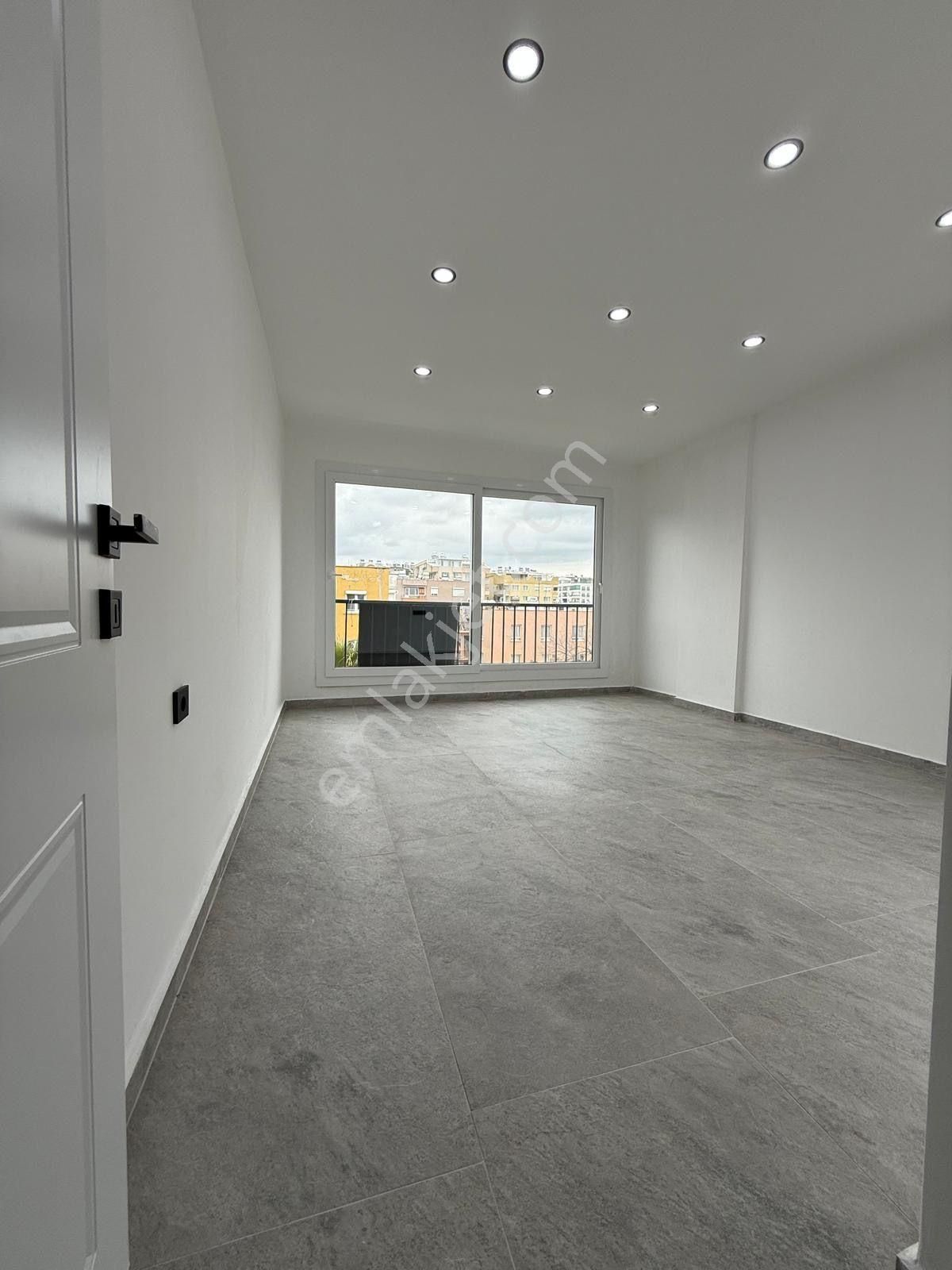 Kiralık 2+1 Full Yapılı Ön Cephe Cumhuriyet Cad. Üstü - Görsel 3