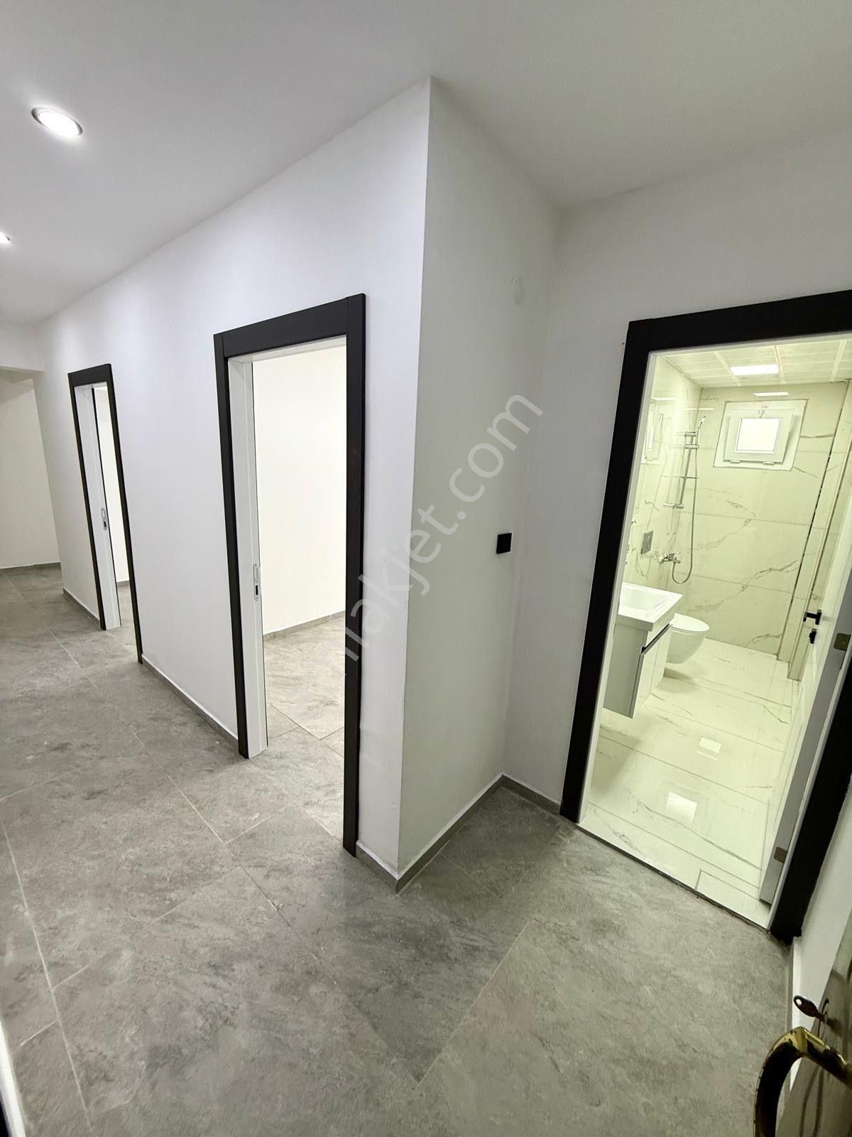 Kiralık 2+1 Full Yapılı Ön Cephe Cumhuriyet Cad. Üstü - Görsel 5