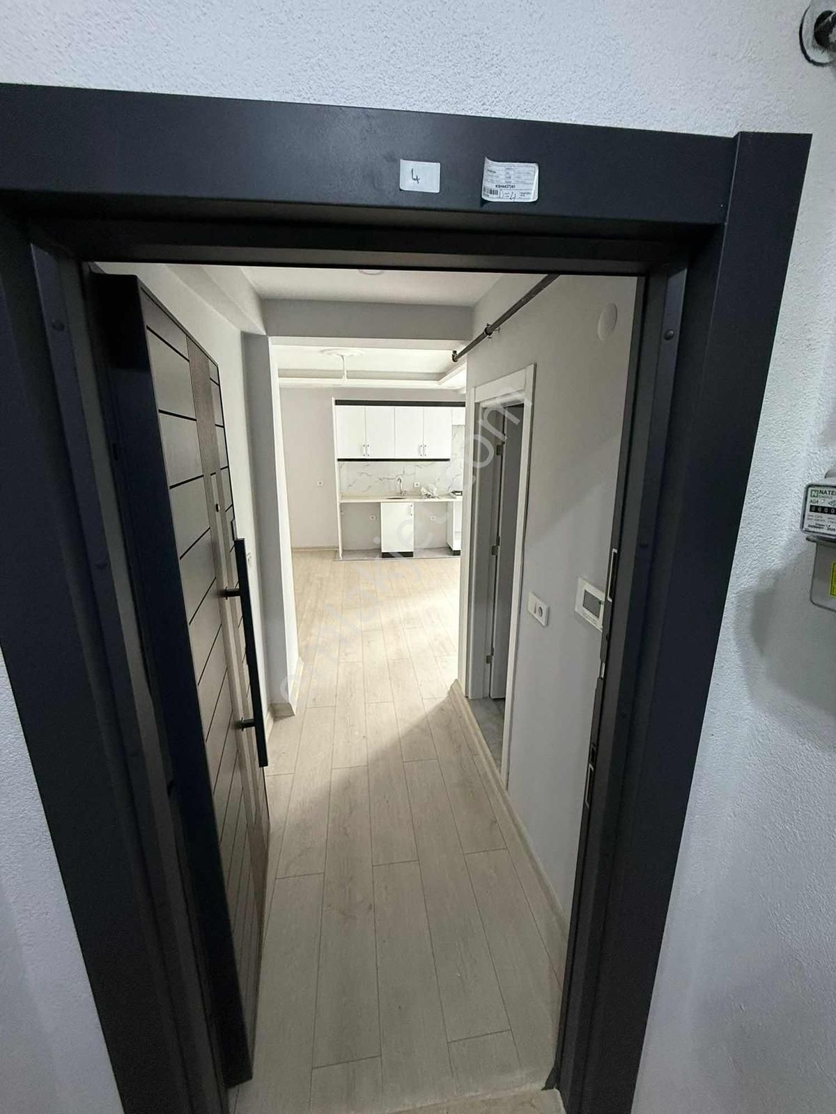 Mut Grouptan Çarşıda Kiralık Sıfır 1+1 Daire - Görsel 11