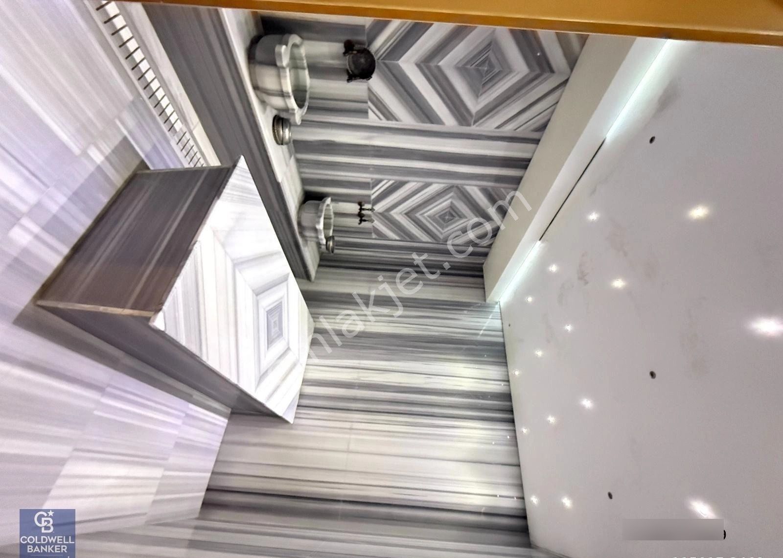 Kartepe Zeray Mahal Satılık Geniş Tip 4+1 Çatı Dubleks Daire - Görsel 2