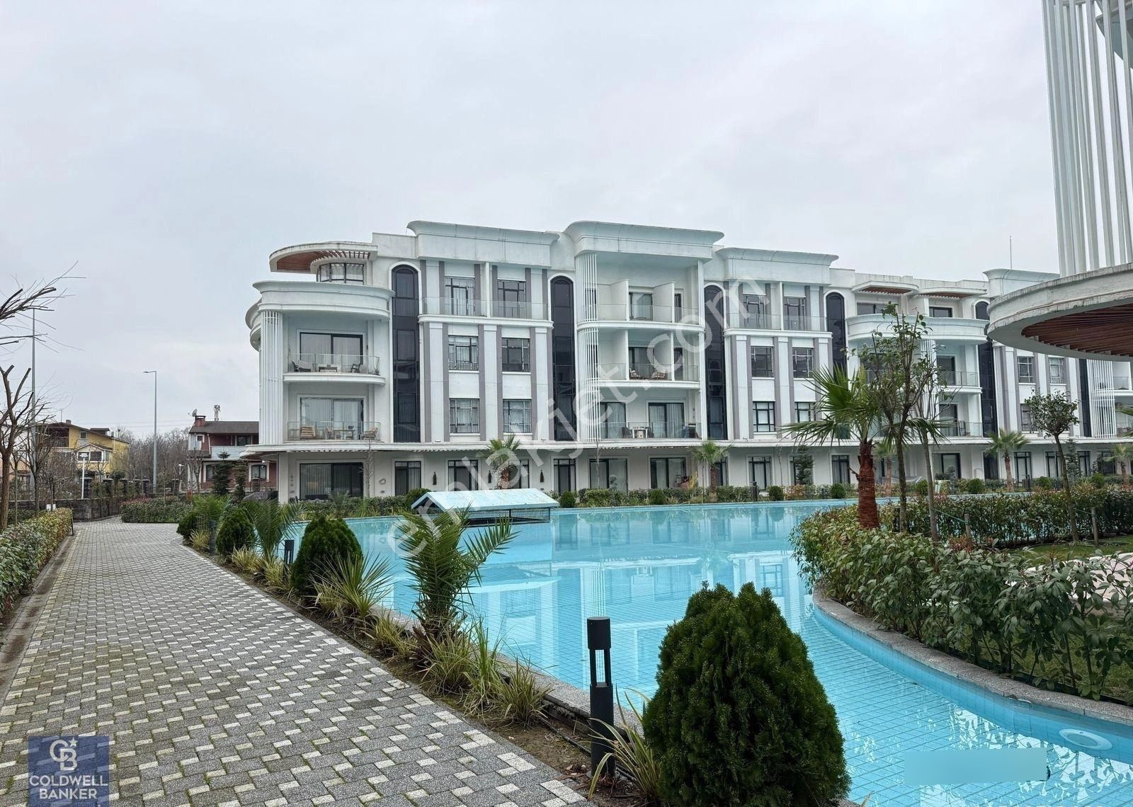 Kartepe Zeray Mahal Satılık Geniş Tip 4+1 Çatı Dubleks Daire