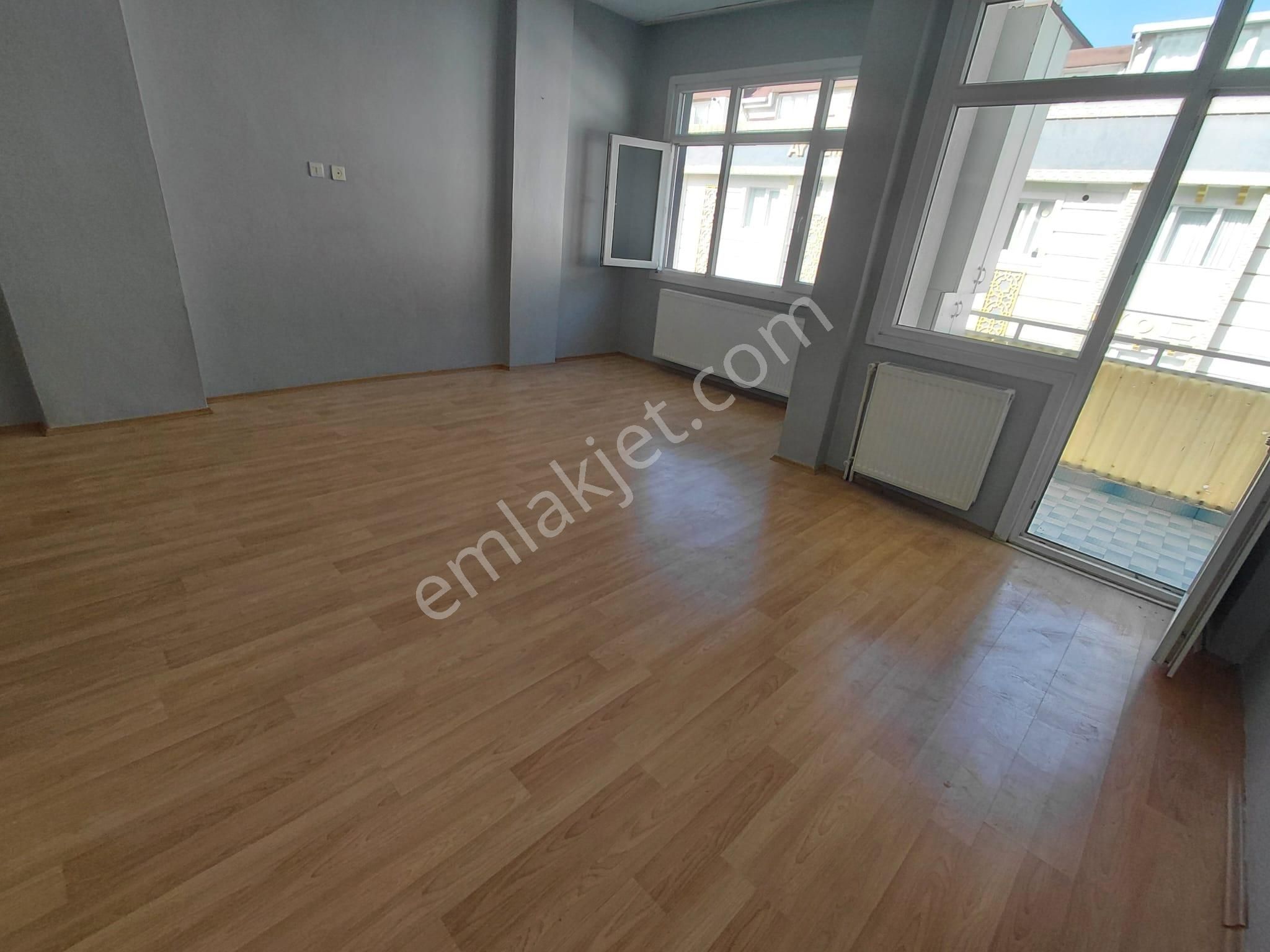 Karanlık Oda Yok-ayrı Mutfaklı-balkonlu-ayrı Wc'li 2+1 Kiralık - Görsel 7