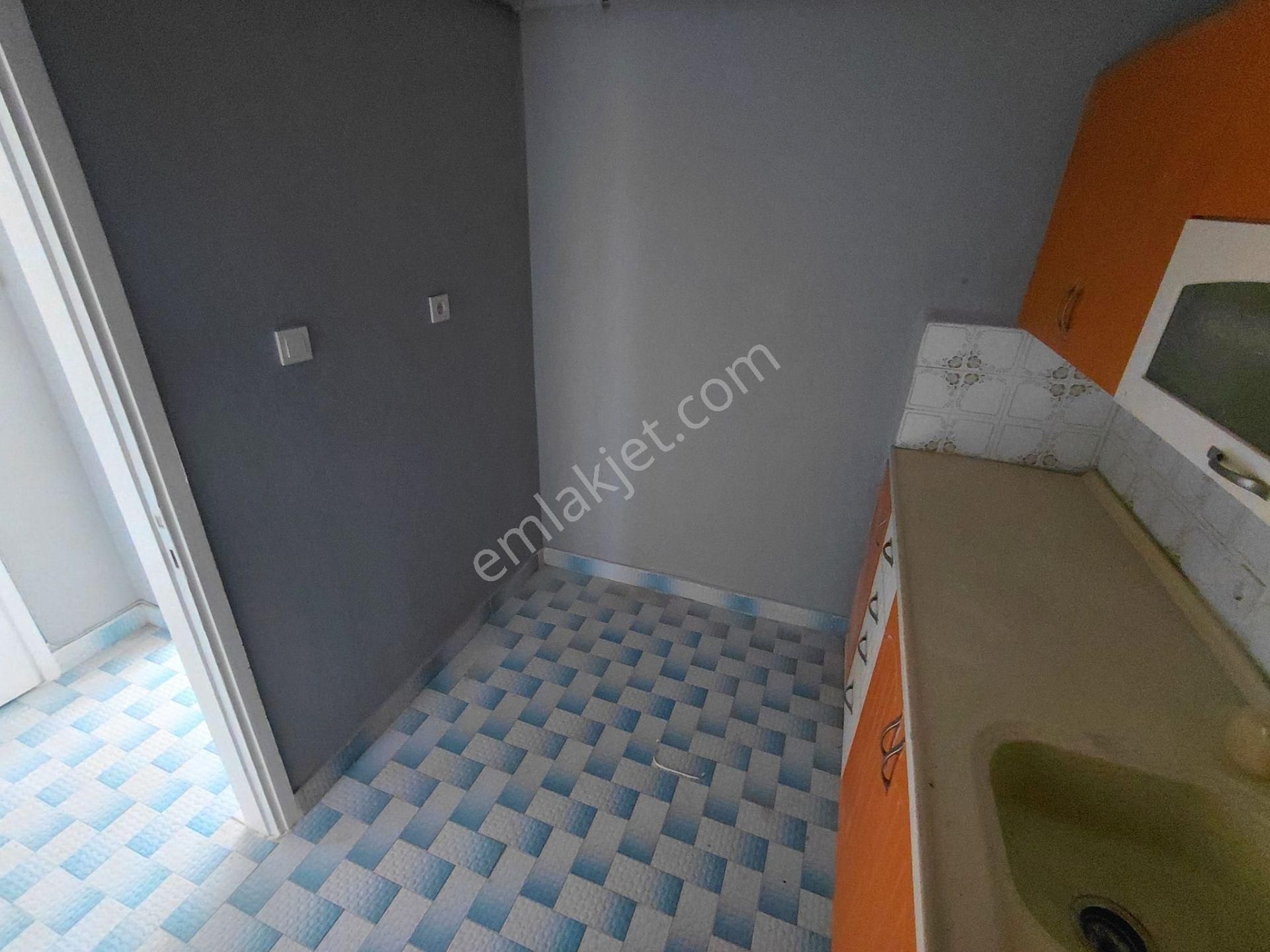 Karanlık Oda Yok-ayrı Mutfaklı-balkonlu-ayrı Wc'li 2+1 Kiralık - Görsel 14