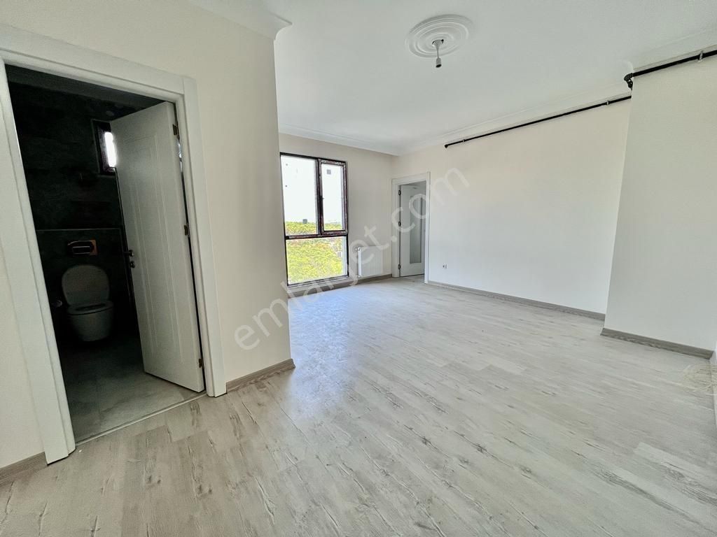 Çekmeköy Defnedalı Sitesinde 1+1 Arakat Ayrı Mutfaklı Daire - Görsel 21