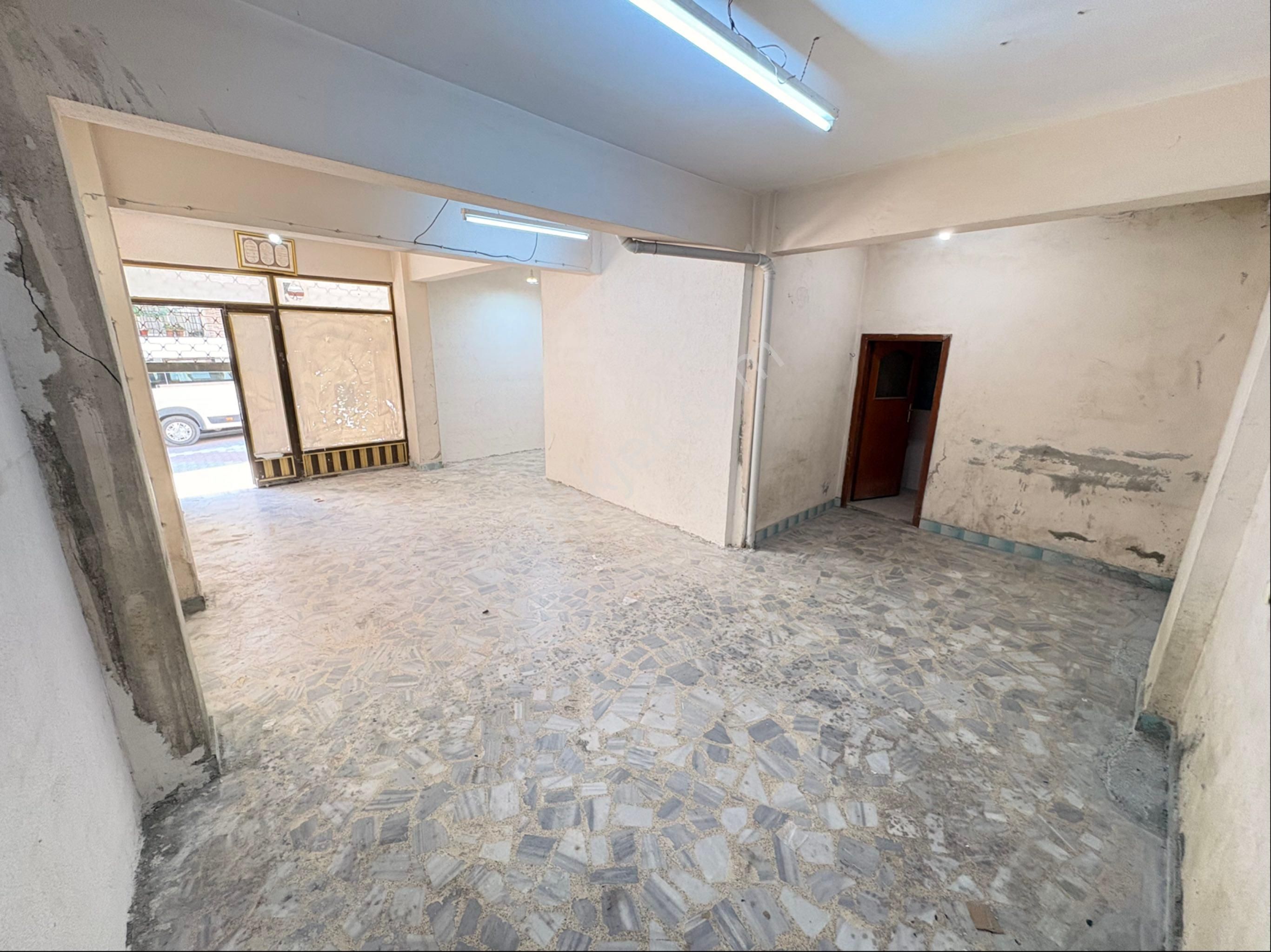 Cebeci Mah Kiralık Düz Giriş Dükkan
