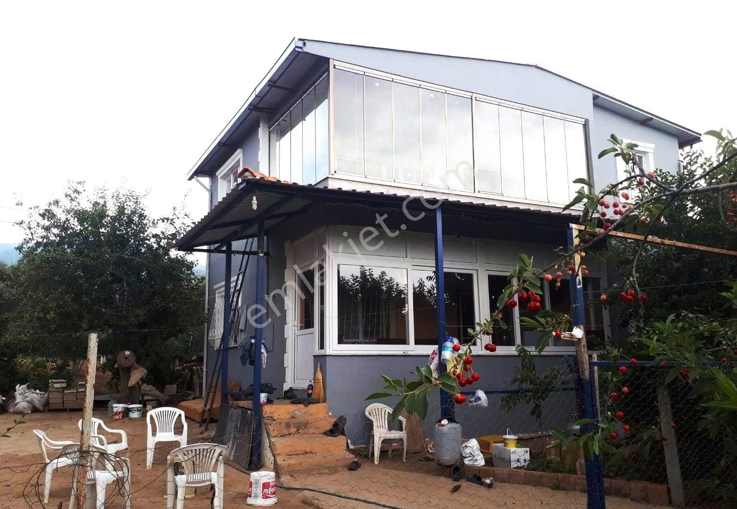 Kemalpaşa Ören’de Satılık Besi Damlı Çiftlik Evi - Görsel 19
