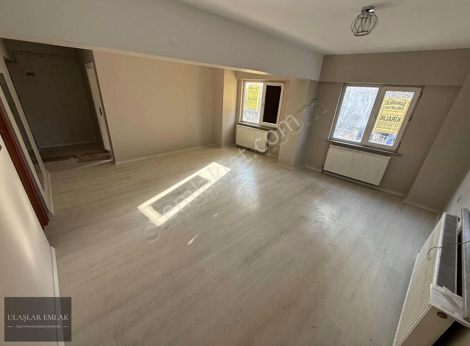 Mithatpaşa Cd. Üzerinde 1+1 60m2 Harika Konumda Ofis & Büro - Görsel 11