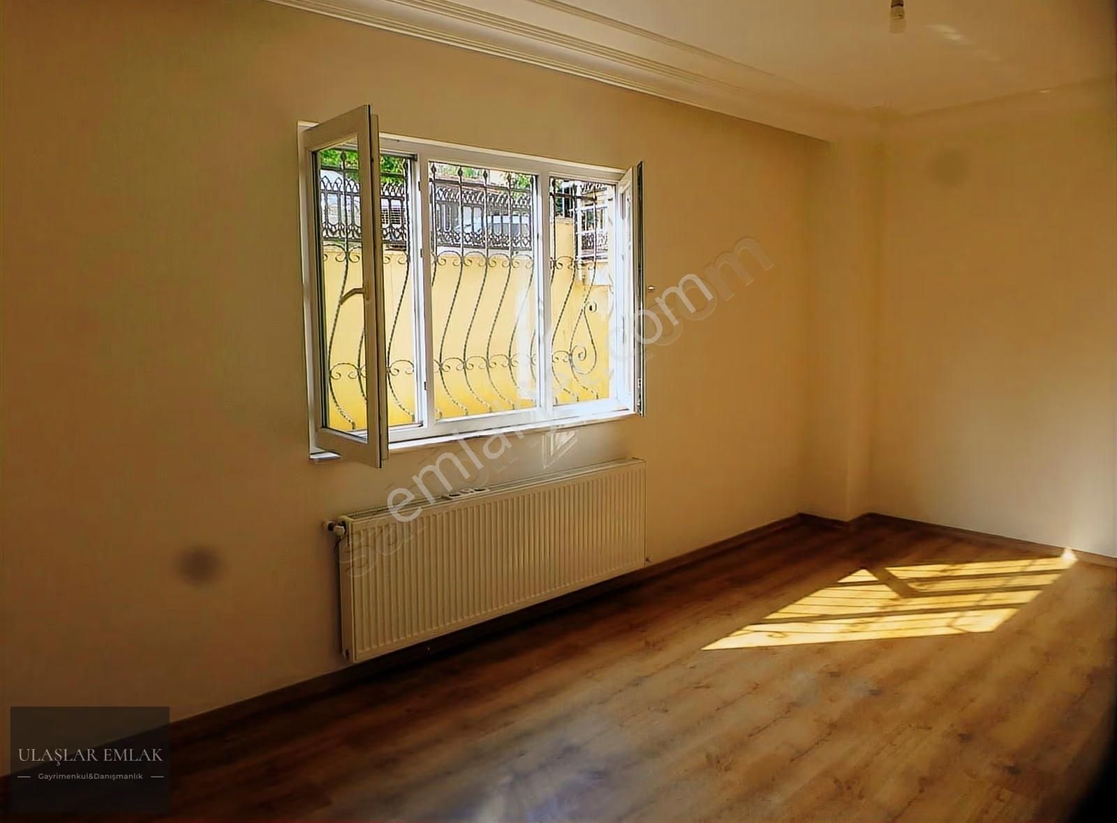 Ümraniye Site Mah 2+1 90 M2 Satılık Arakat Daire