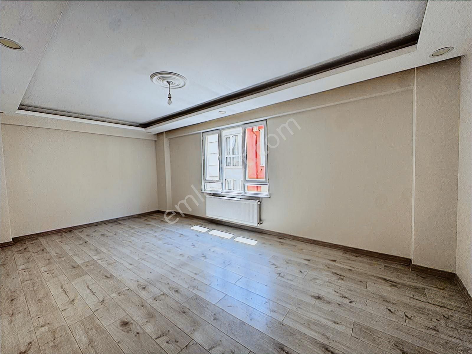 Oscar'dan Çamlıca'nın En Güzel Konumunda Ara Kat 3+1 - Görsel 8