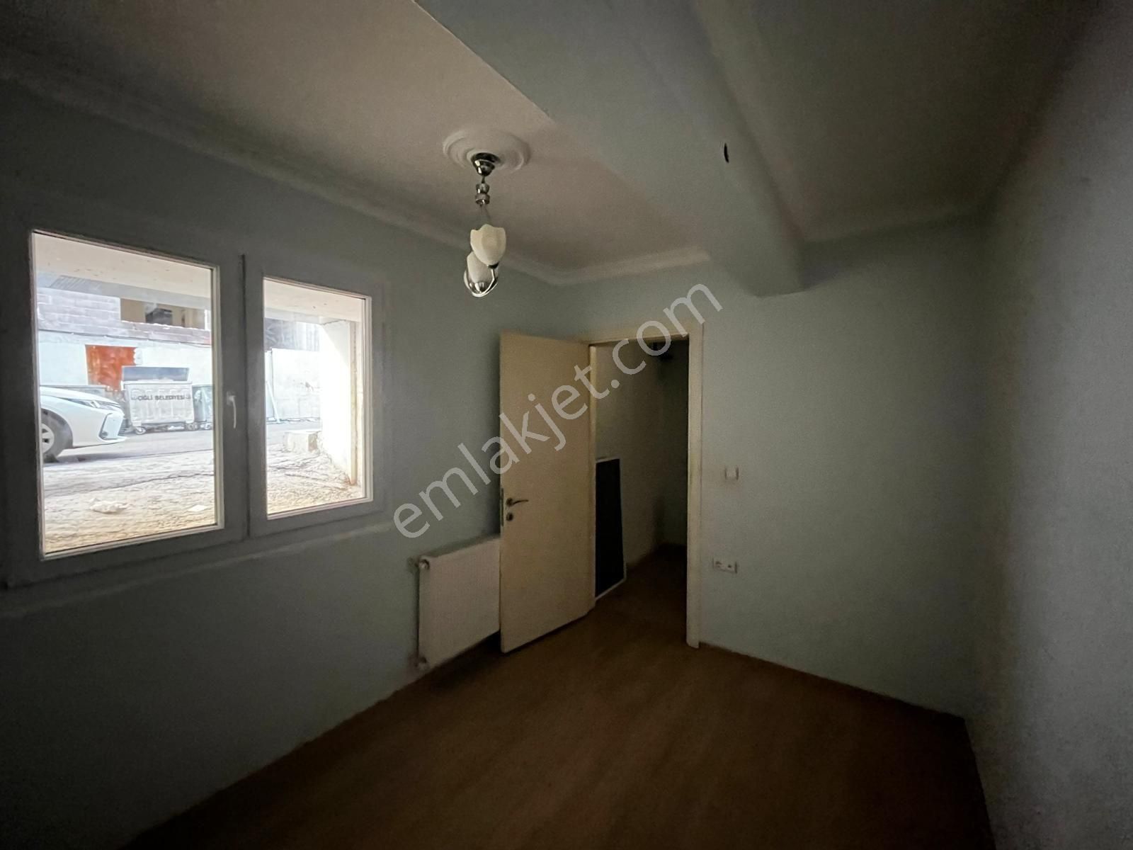 Küçük Çiğli'de Sahibinden 2+1 Doğalgazlı - Görsel 2