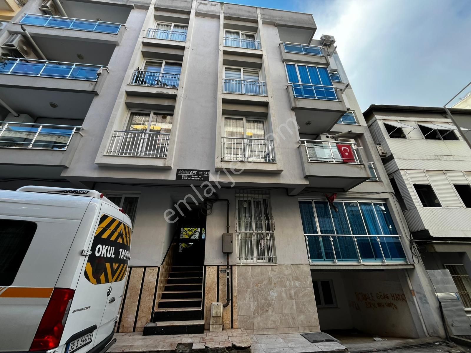 Küçük Çiğli'de Sahibinden 2+1 Doğalgazlı