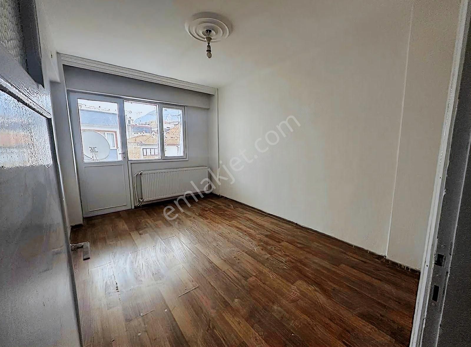 Çarşı Merkezde 3+1 Ara Kat Hesaplı Daire - Görsel 4