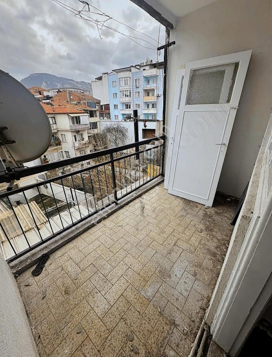 Çarşı Merkezde 3+1 Ara Kat Hesaplı Daire - Görsel 16