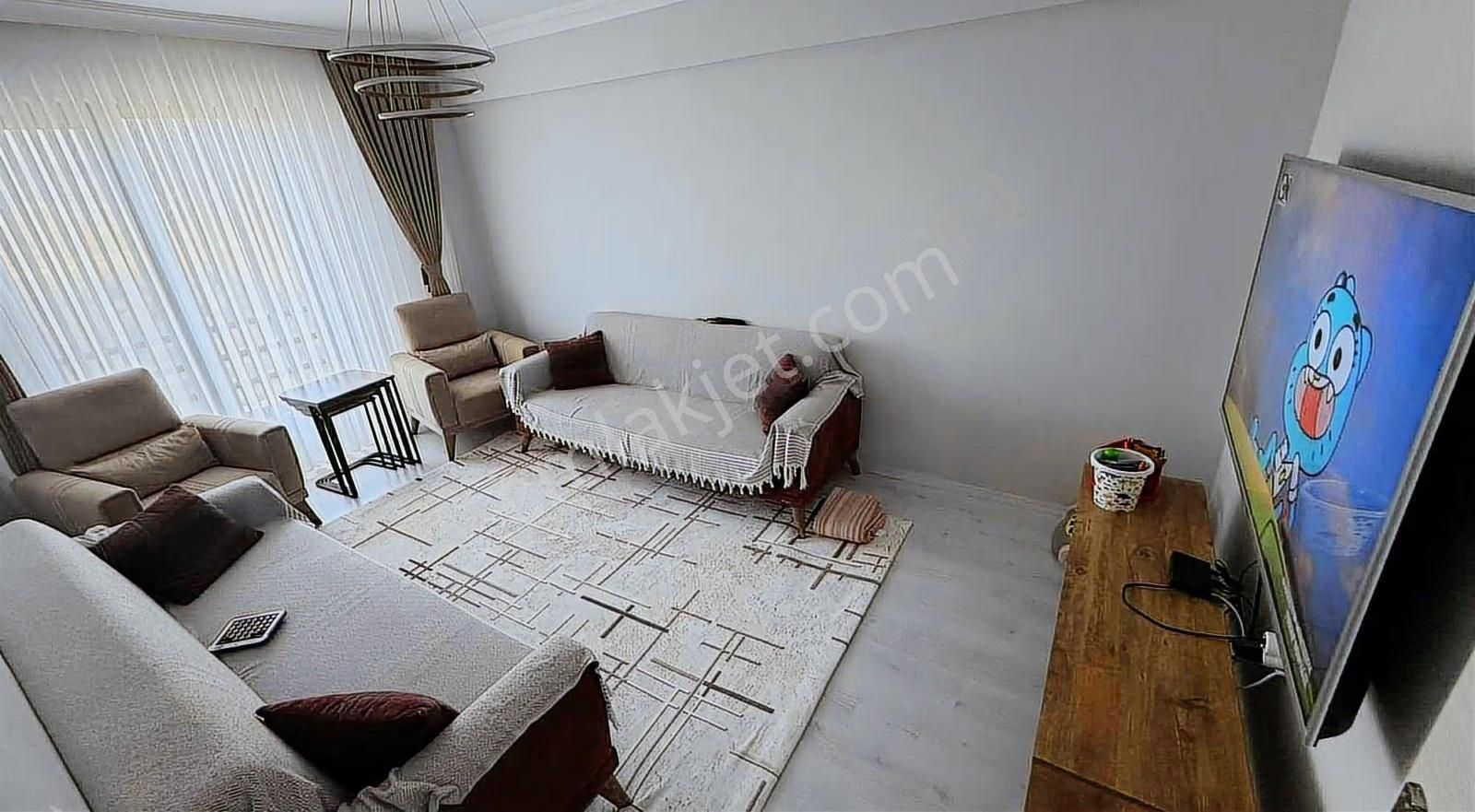 13 Eylül Mahallesi 3+1 Ferah Çift Balkon Asansörlü Yeni Daire - Görsel 16