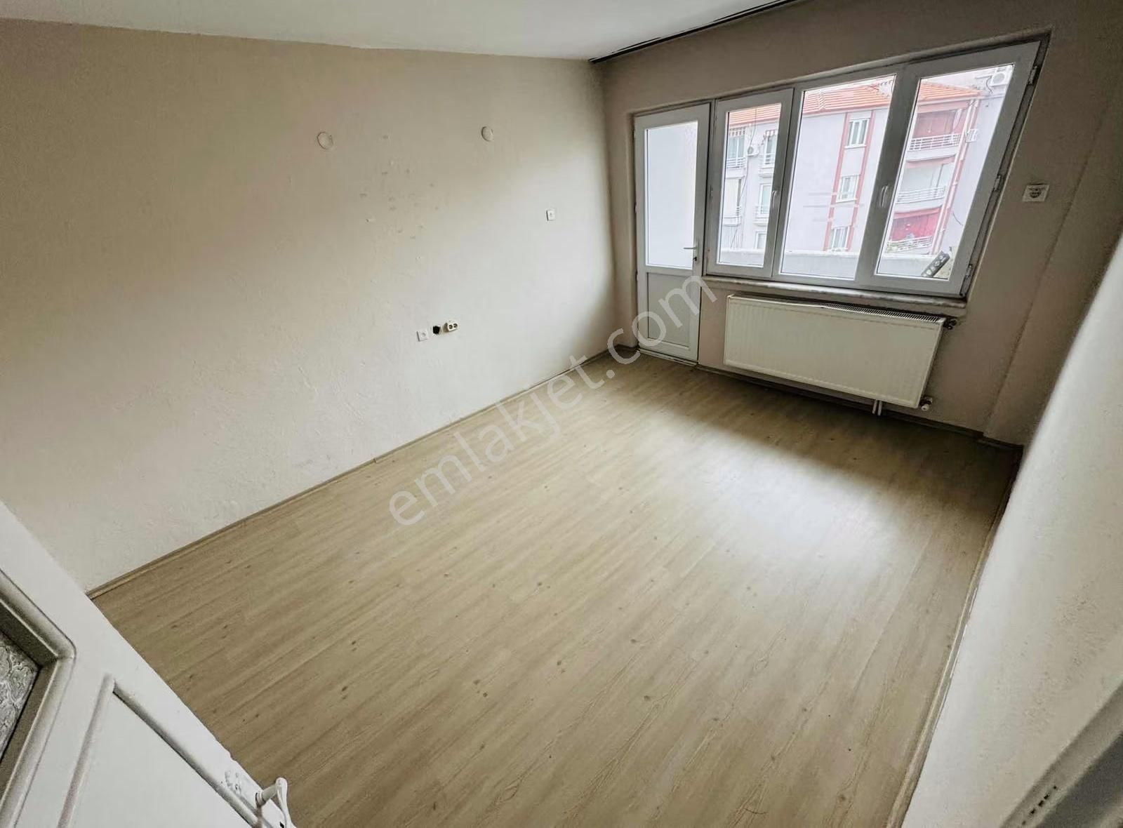 300 Evler Arakat Sıcak Sulu Çift Balkon Daire - Görsel 10