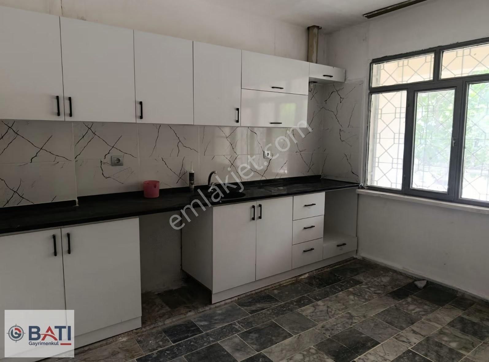 Torbalı Batı Gayrimenkul Den Kiralık Daire