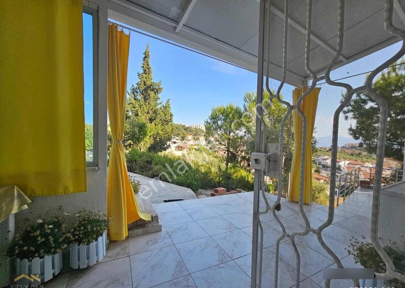 Kuşadası Özboğaziçi Sitesinde 4+1 Tripleks Deniz Manzaralı - Görsel 24