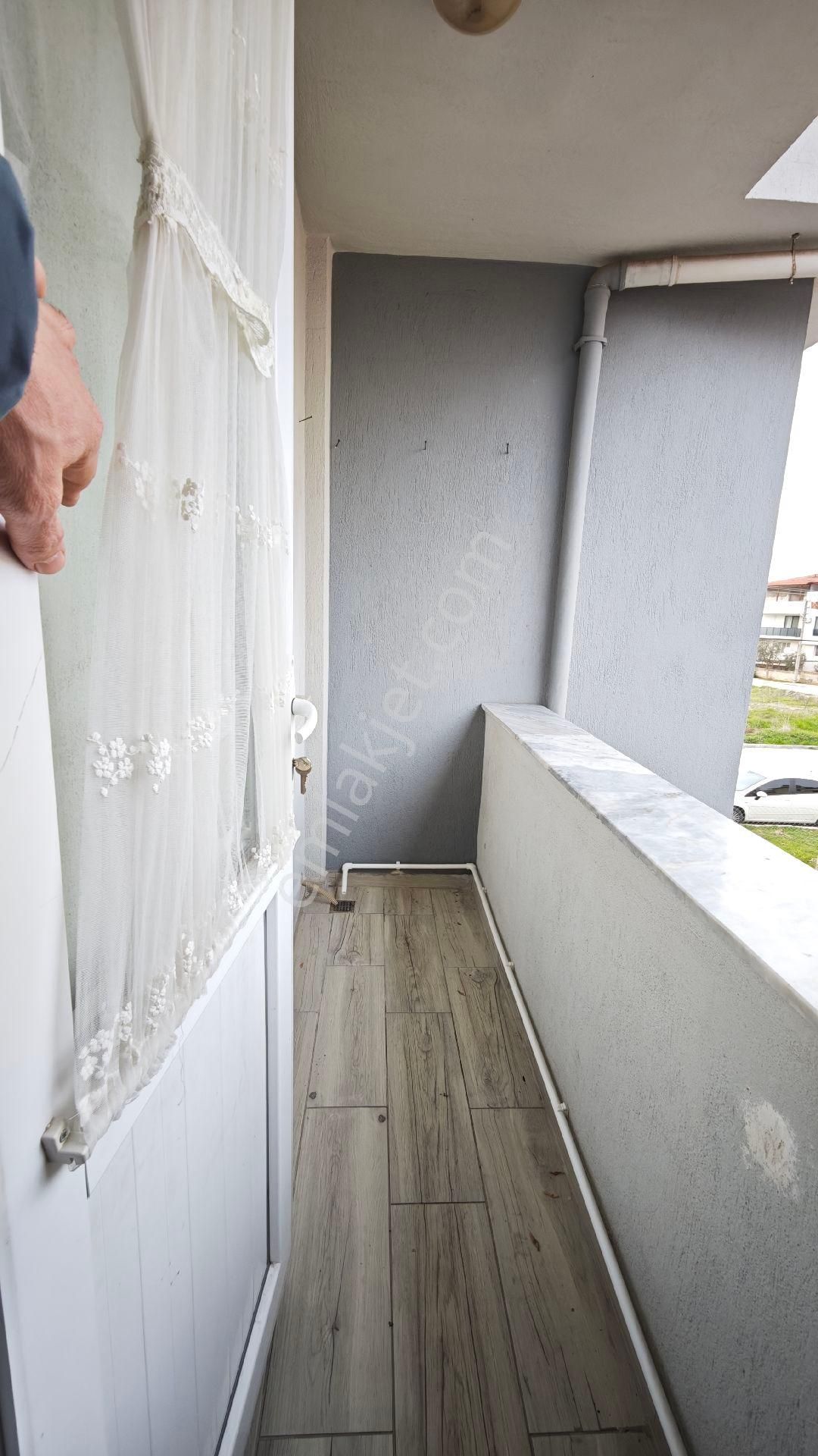 Denipol Mevkisi Balkonlu Ferah 1+1 Klimalı Yerden Isıtmalı Daire - Görsel 14