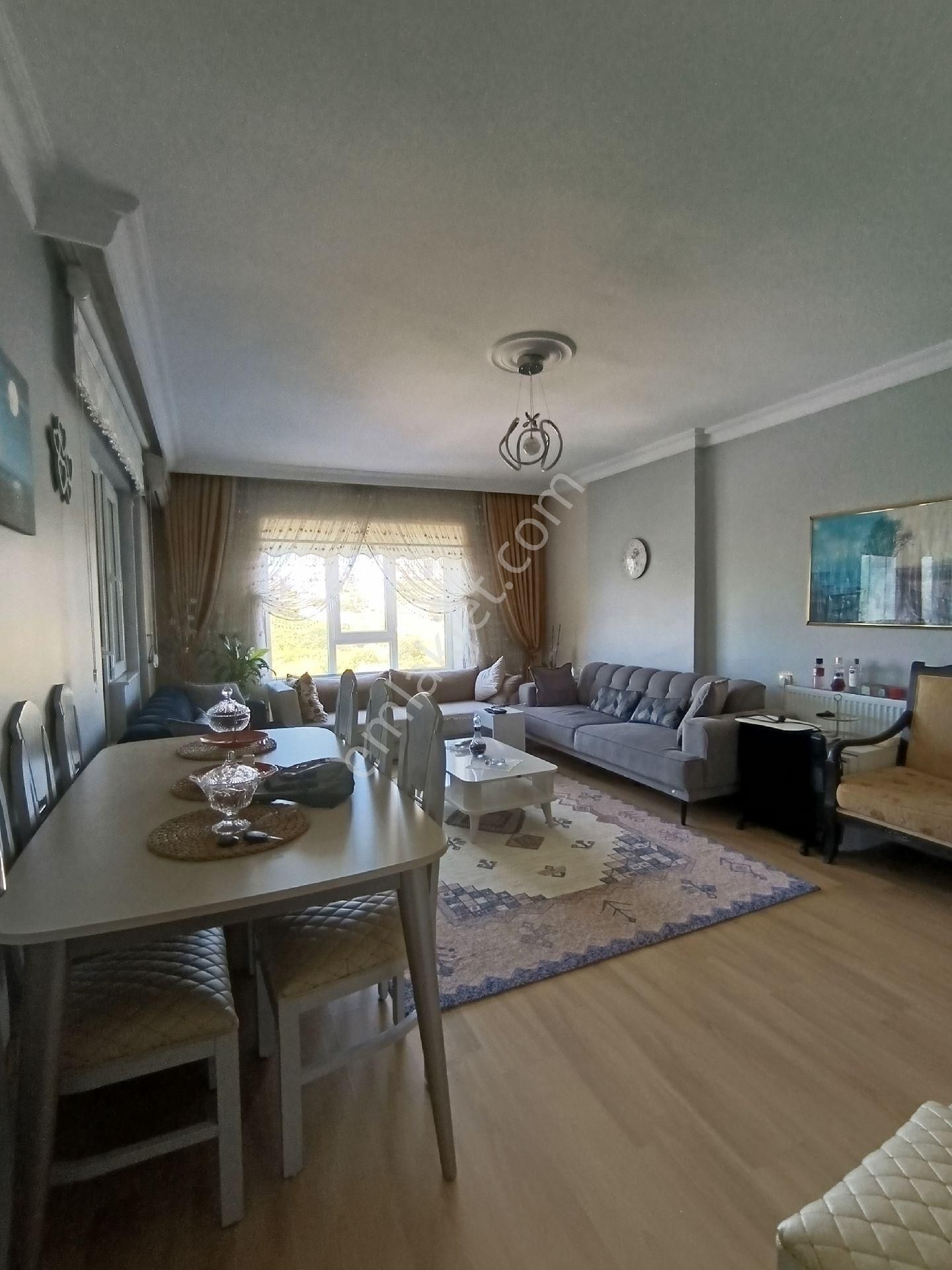 Kuşadası Değirmendere'de Havuzlu Site İçinde 2+1 Kiralık Daire - Görsel 2