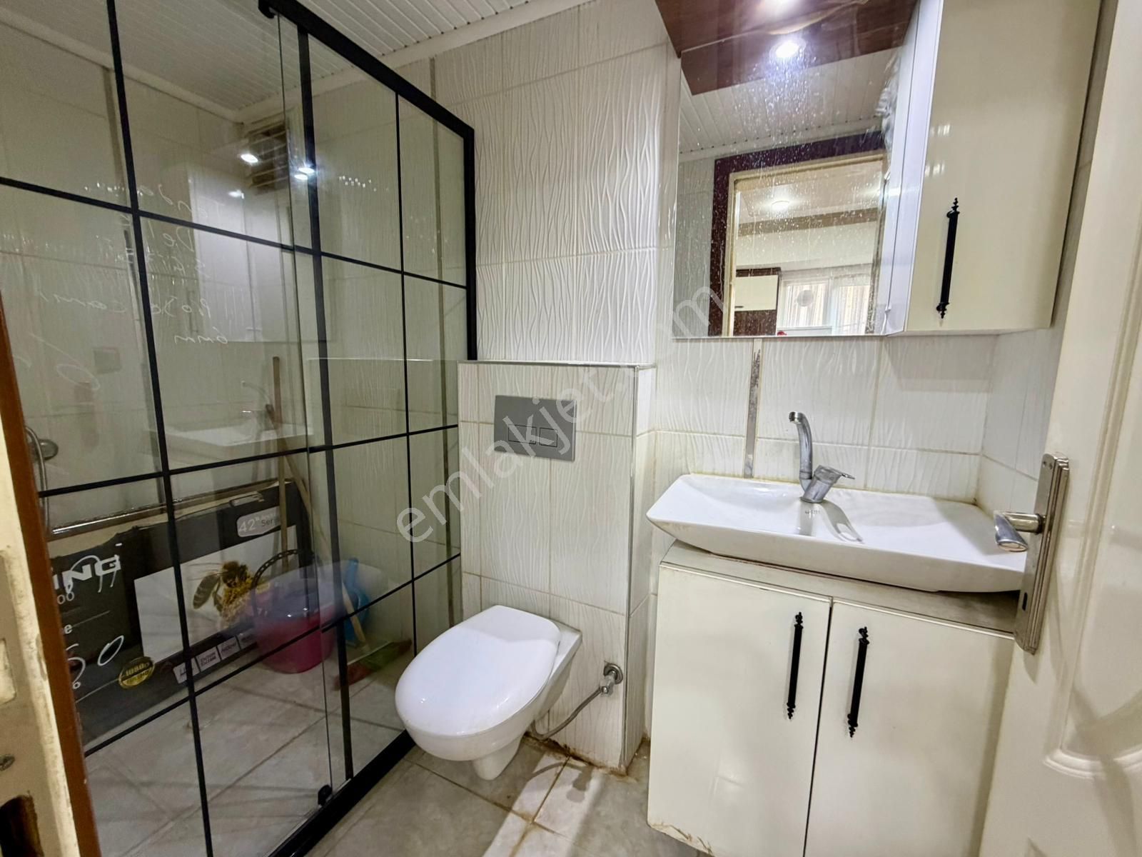 Büyük Teraslı Geniş Kullanışlı Asmalıevlerde 2+1 Satılık Apart - Görsel 9