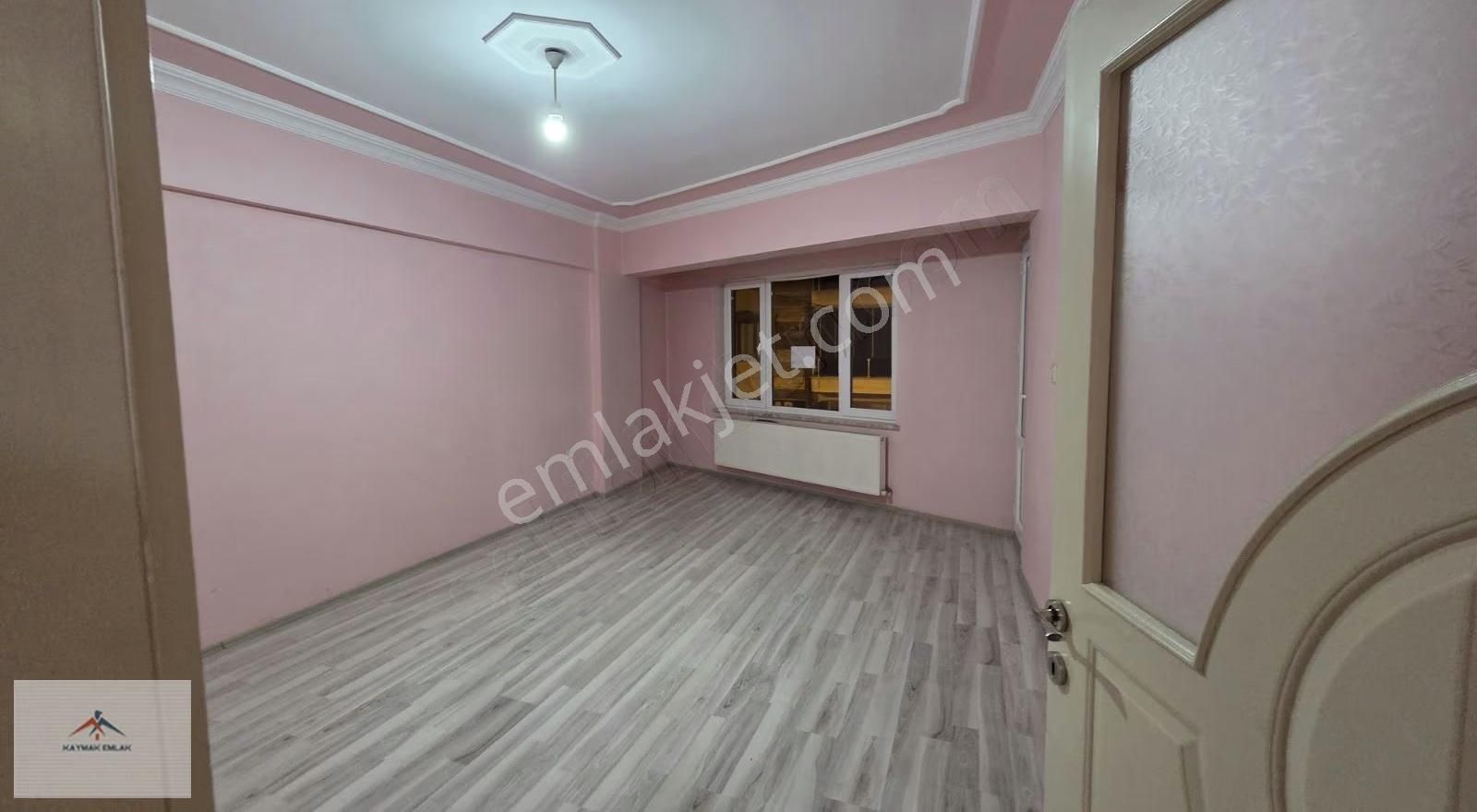 Çarşı Merkezde 2. Kat 3+1 Oda 135 M2 Kiralık Daire - Görsel 3