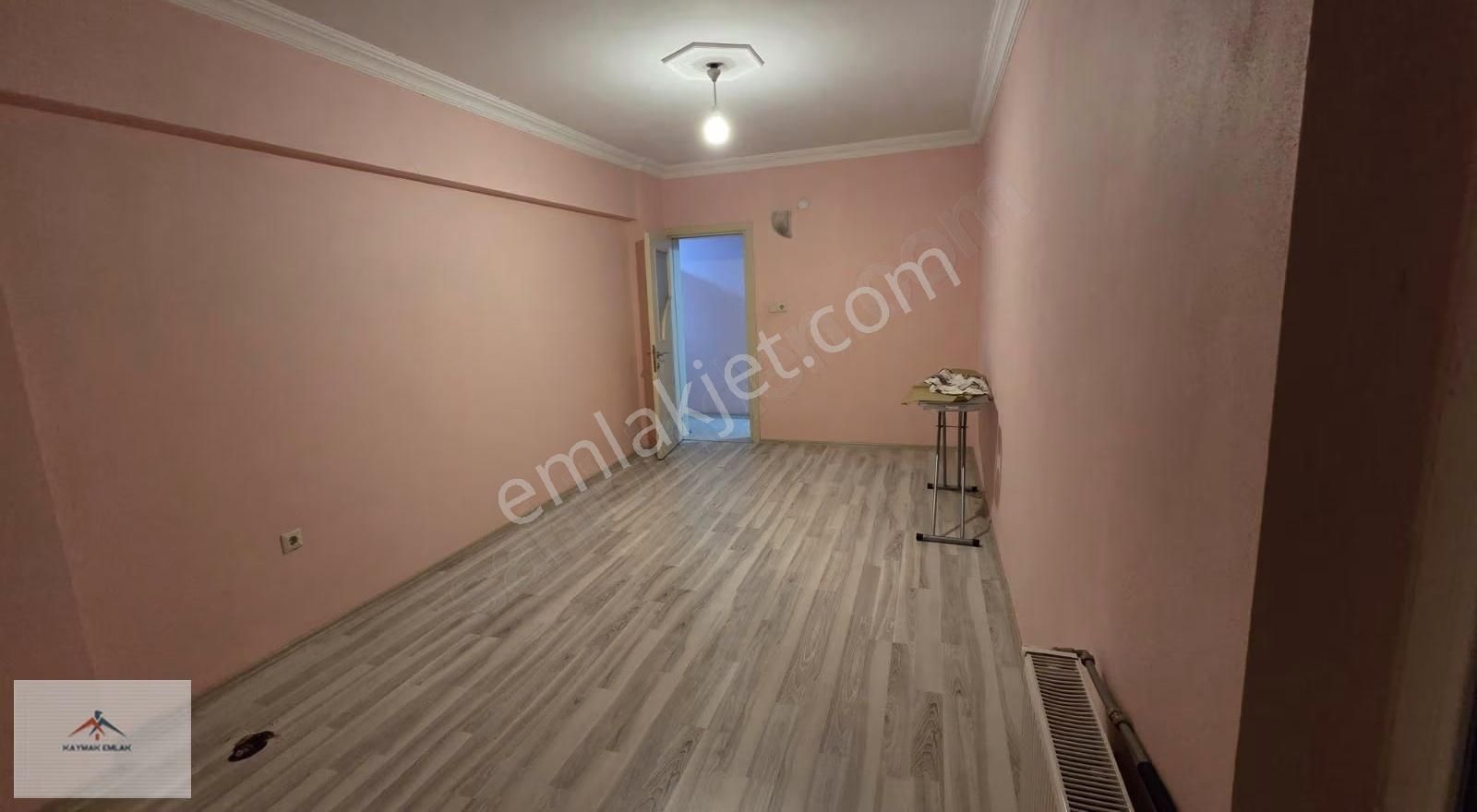 Çarşı Merkezde 2. Kat 3+1 Oda 135 M2 Kiralık Daire - Görsel 2
