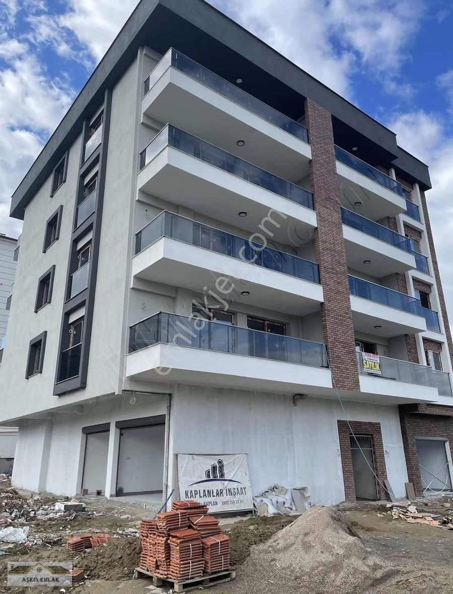 Salihli Kurtuluş Mahallesinde Satılık Sıfır 3+1