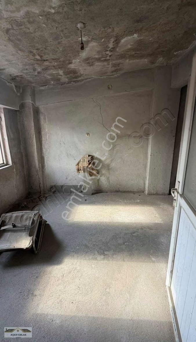 Salihli Tüccarlar Sitesinde Satılık Dükkan - Görsel 6