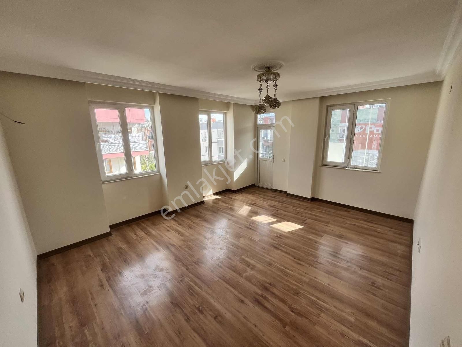 Konukseverde Köşe Cephe 2+1 110 M² Güney Doğu Krediye Uygun - Görsel 6