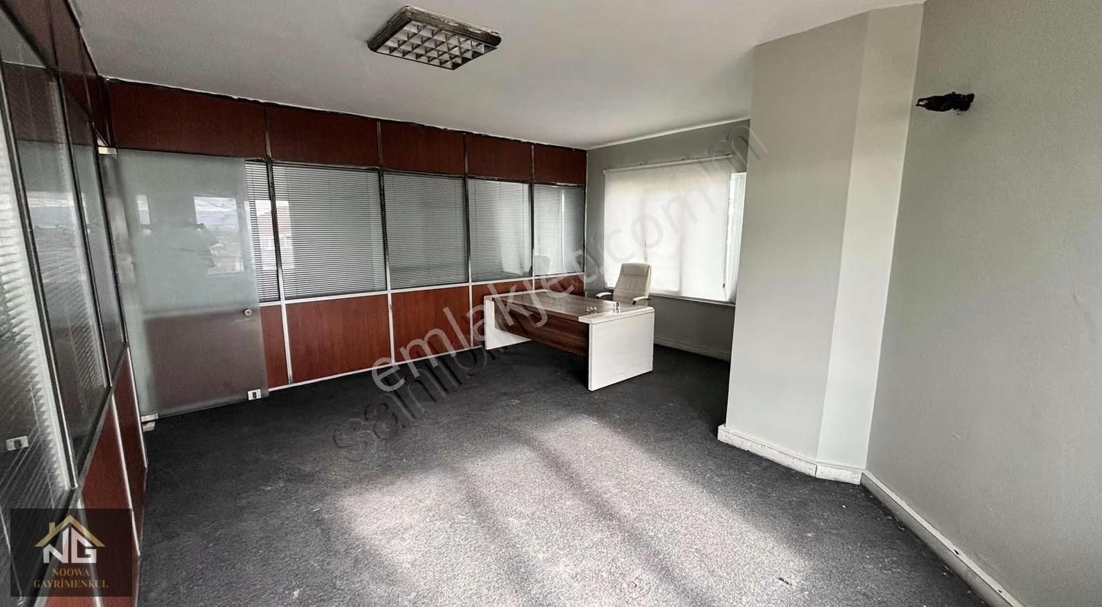 Tuzla Merkezde Cadde Üzeri Eşyalı Kiralık Ofis - Görsel 2