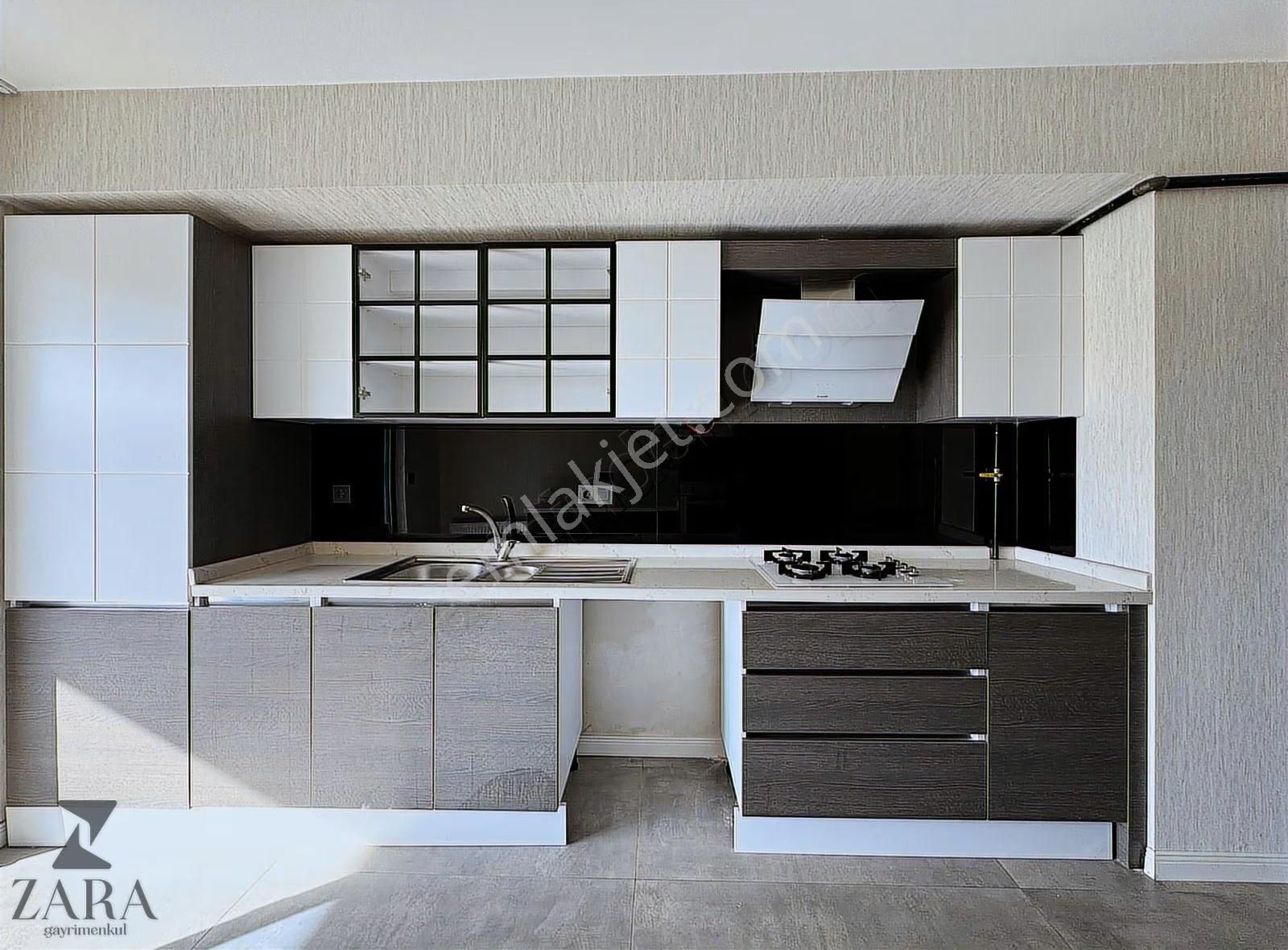 ▄zara▄vadi Manzarada 5 Milyon Tl Krediye Uygun 3+1 Ara Kat 135m² - Görsel 21
