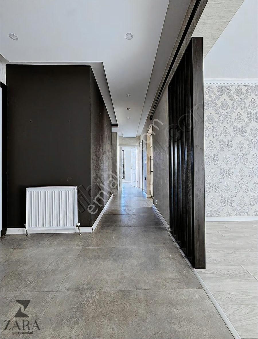 ▄zara▄vadi Manzarada 5 Milyon Tl Krediye Uygun 3+1 Ara Kat 135m² - Görsel 24