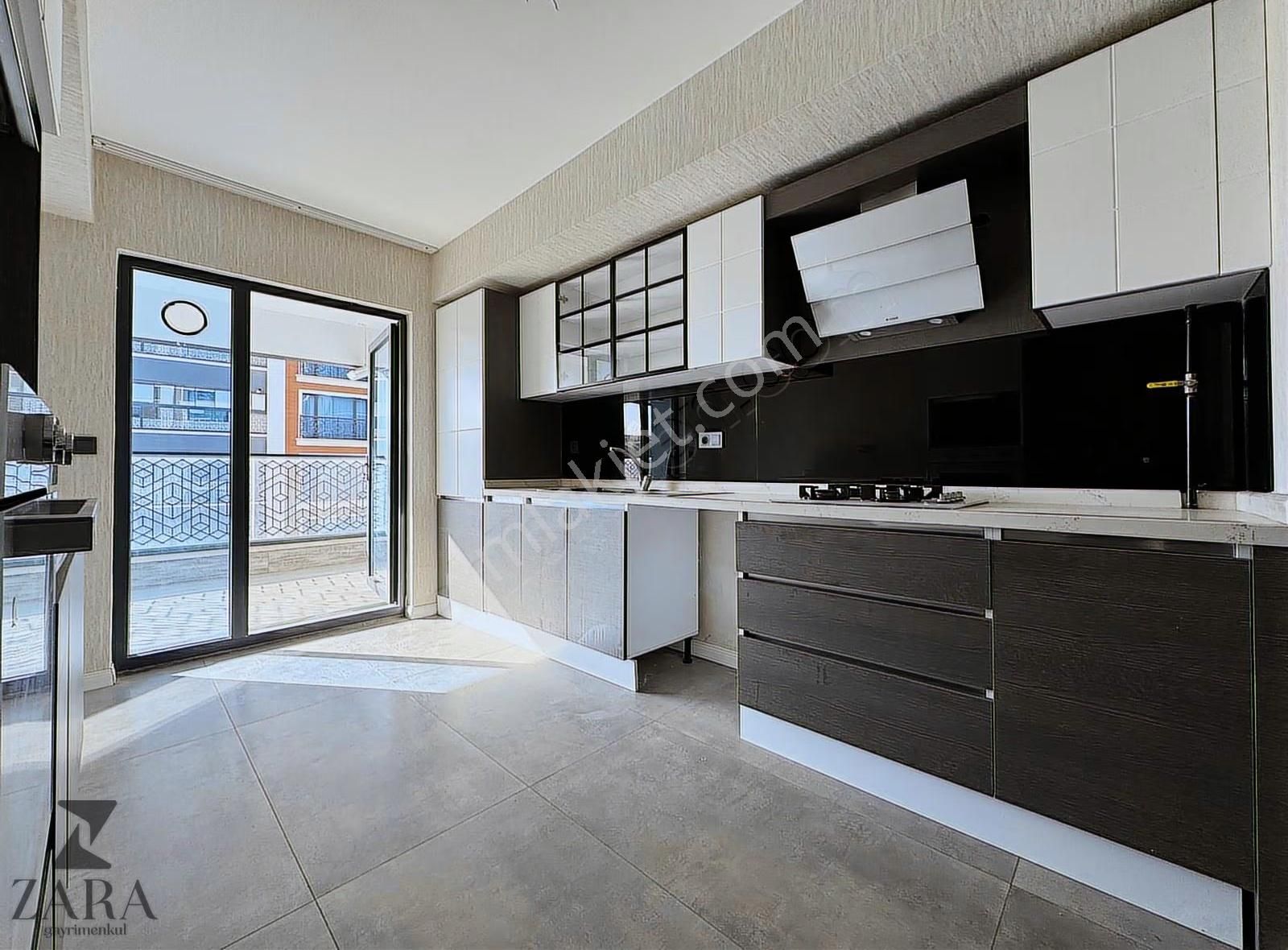 ▄zara▄vadi Manzarada 5 Milyon Tl Krediye Uygun 3+1 Ara Kat 135m² - Görsel 5