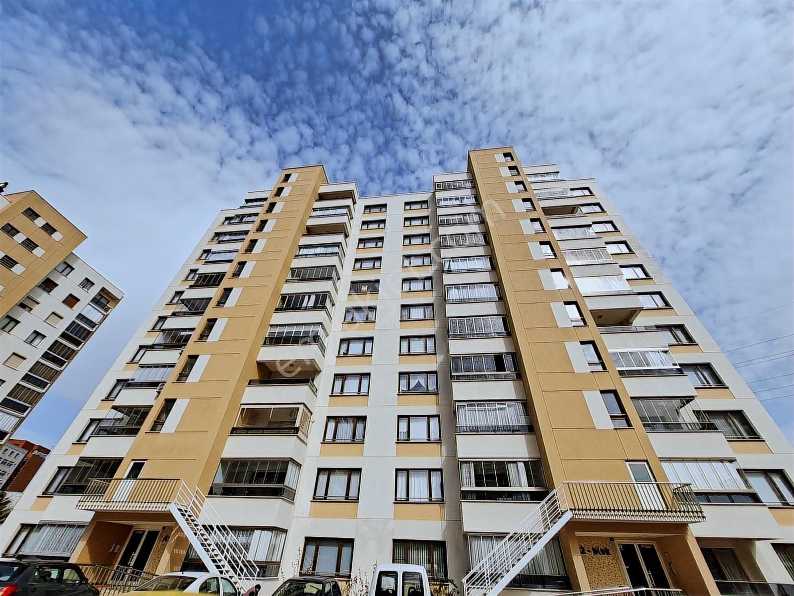 Başkent Hastanesi Karşısı 3+1 Kiralık Daire - Görsel 2